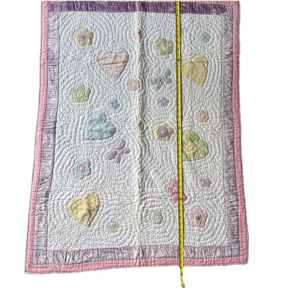 Baby Quilt Pastels 36x46 Machine Stitched Appliqués Lap Blanket Wall Hanging Vtg - Picture 2 of 16